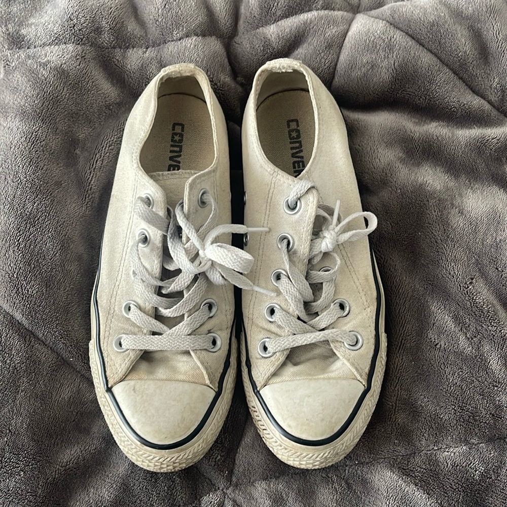 Women’s Converse Low